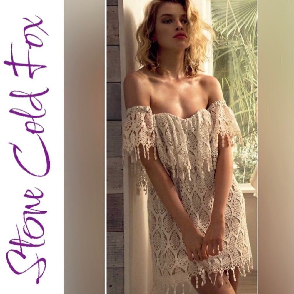 NWT STONE COLD FOX Iowa Lace Off-The-Shoulder Fringe Boho Mini Dress Ivory Cream